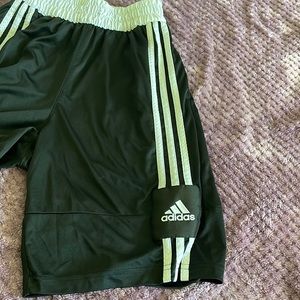 Men’s Adidas Basketball Blk/white shorts size S. Missing string, elastic waist